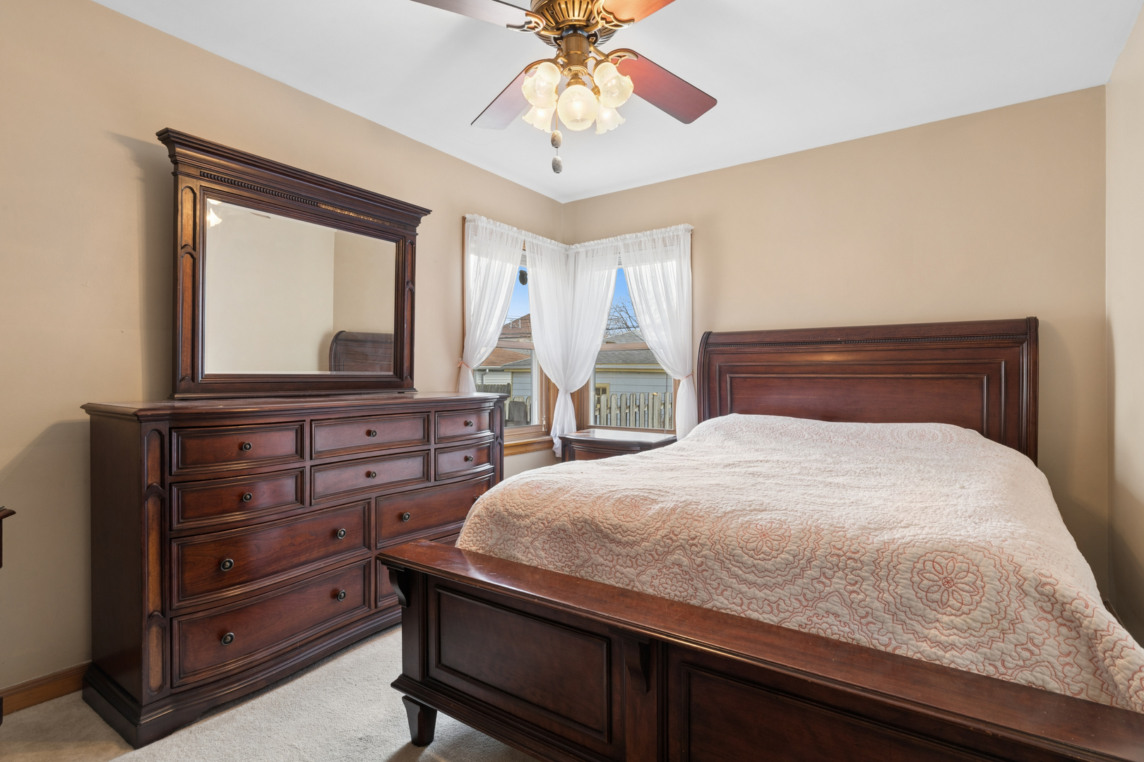 6311 N Tripp Avenue, Chicago, IL 60646