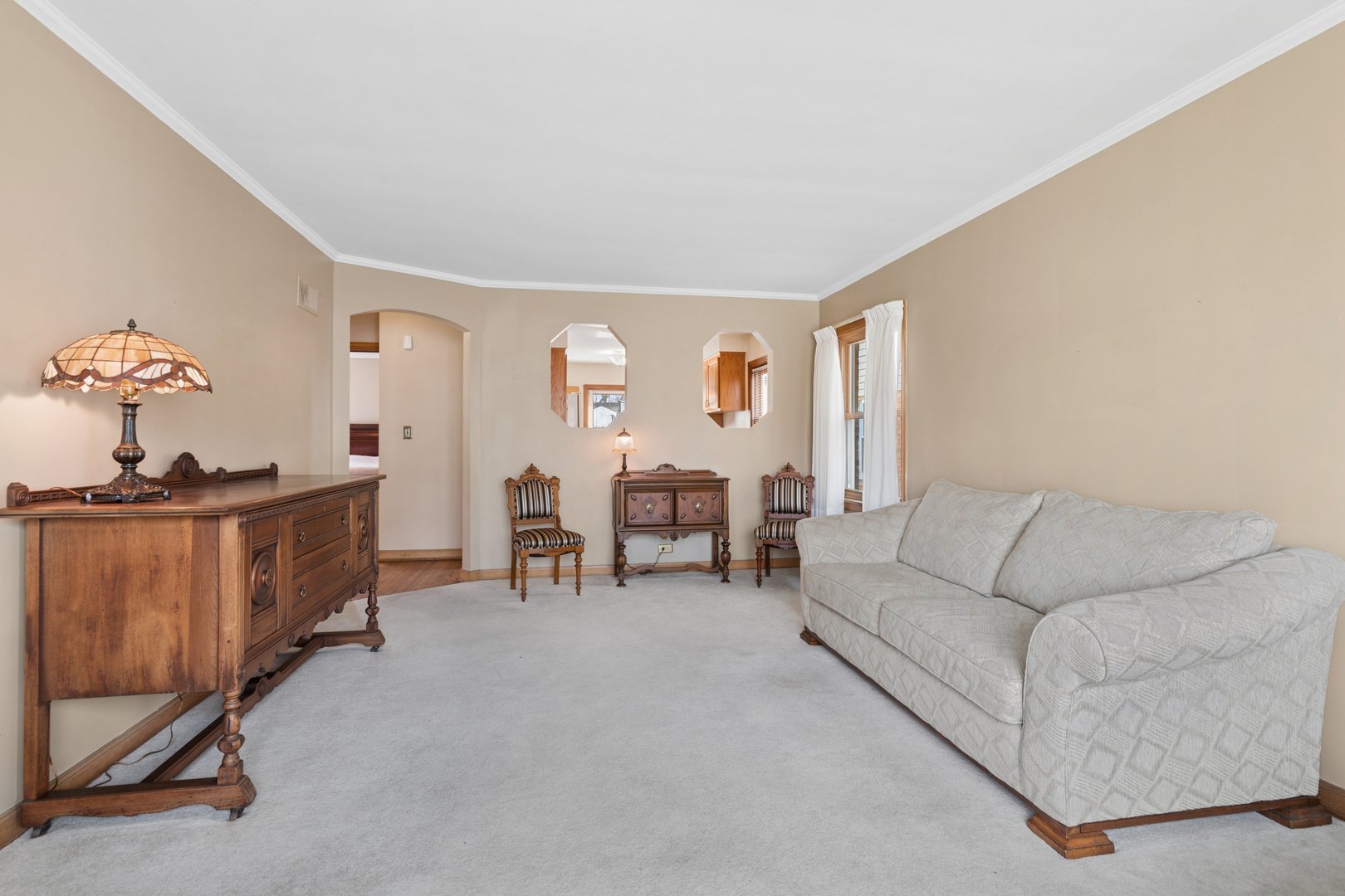 6311 N Tripp Avenue, Chicago, IL 60646