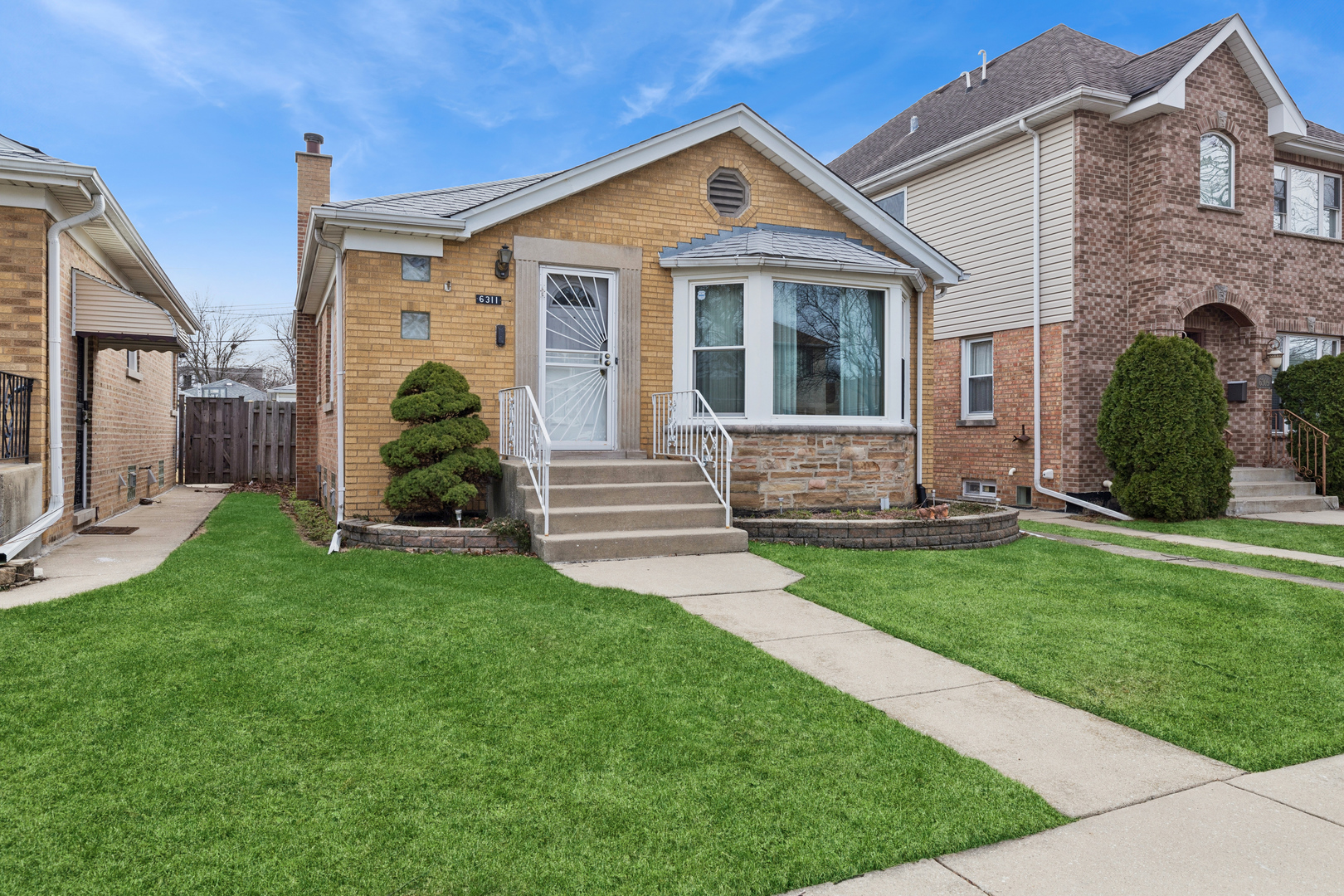 6311 N Tripp Avenue, Chicago, IL 60646