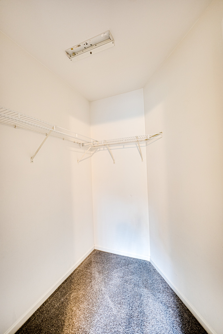 3147 Saganashkee Lane, Naperville, IL 60564