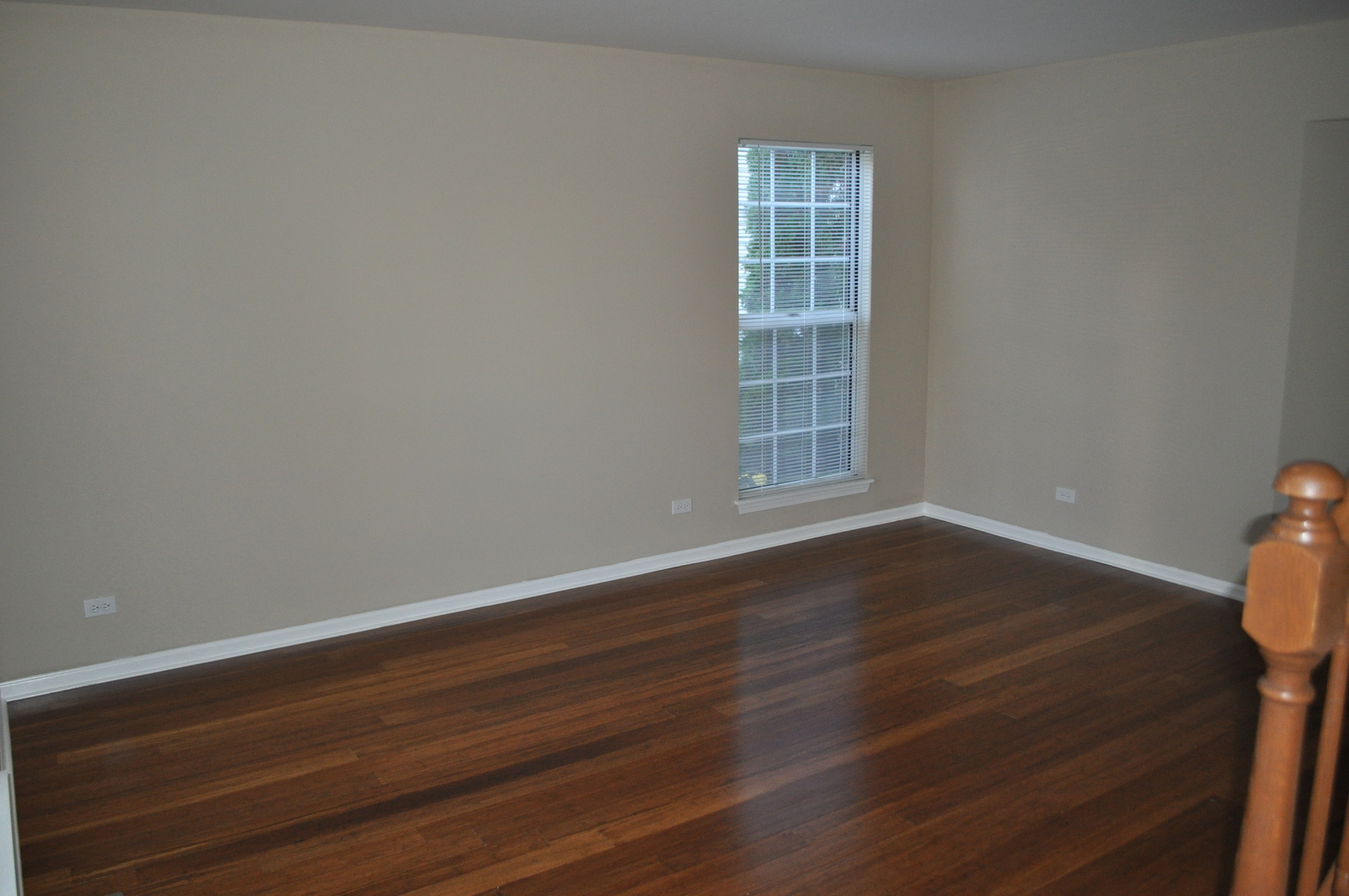 15 Whispering Drive, Streamwood, IL 60107