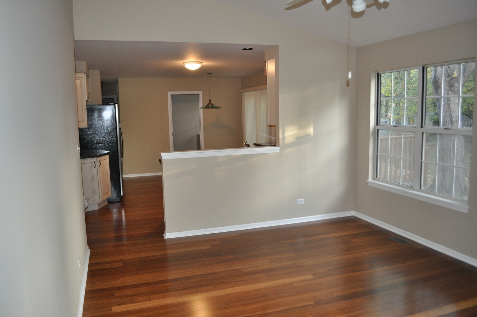 15 Whispering Drive, Streamwood, IL 60107