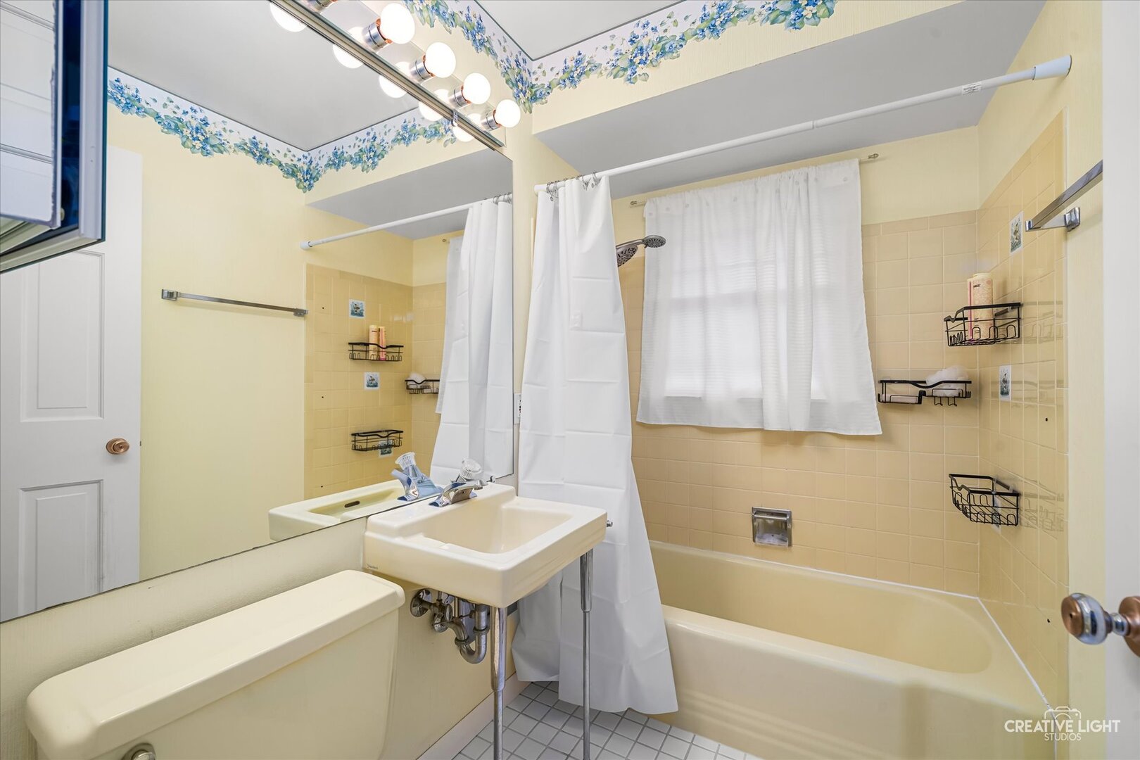 105 Wilson Place, Oswego, IL 60543