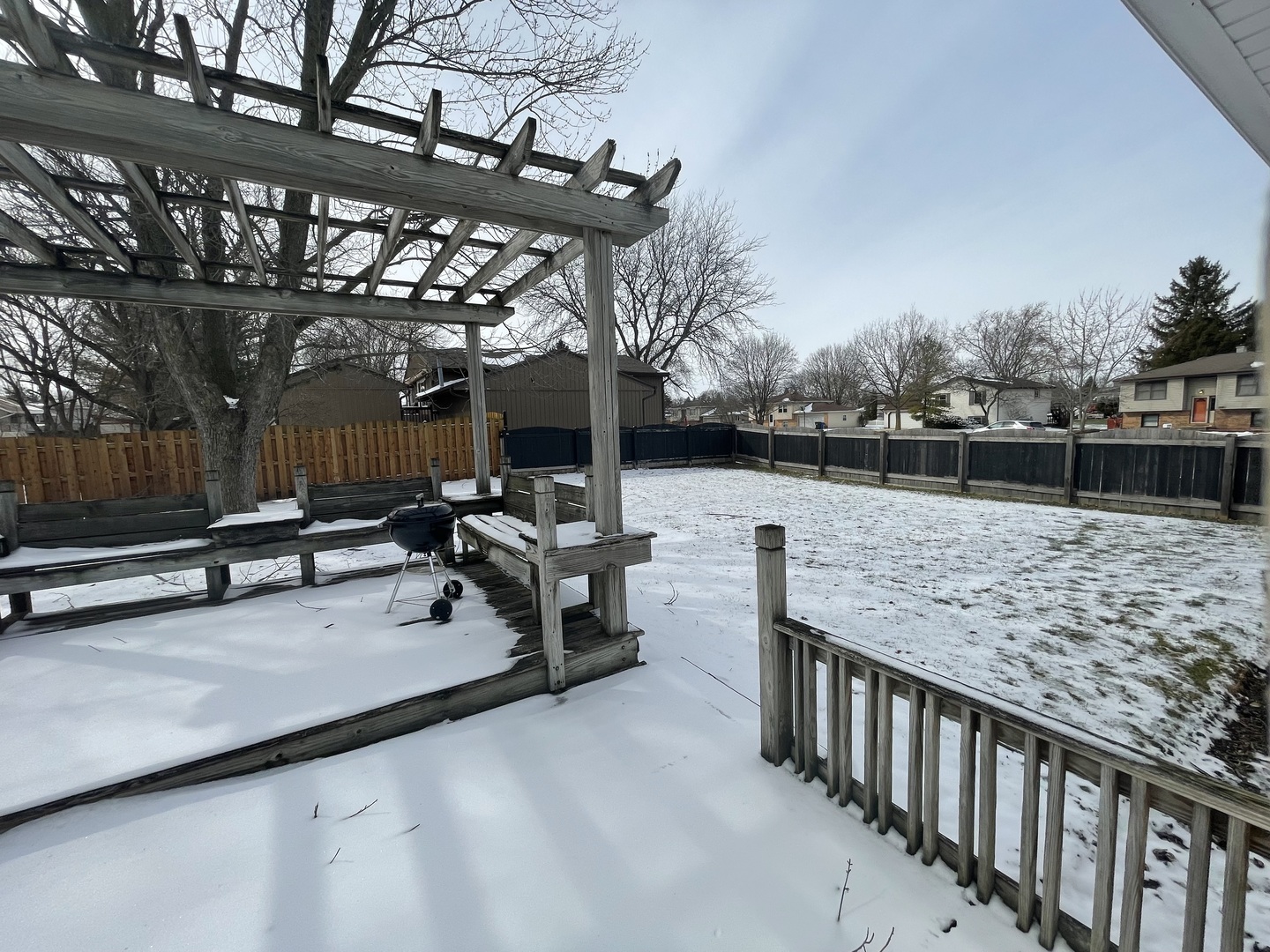 690 Renee Drive, South Elgin, IL 60177