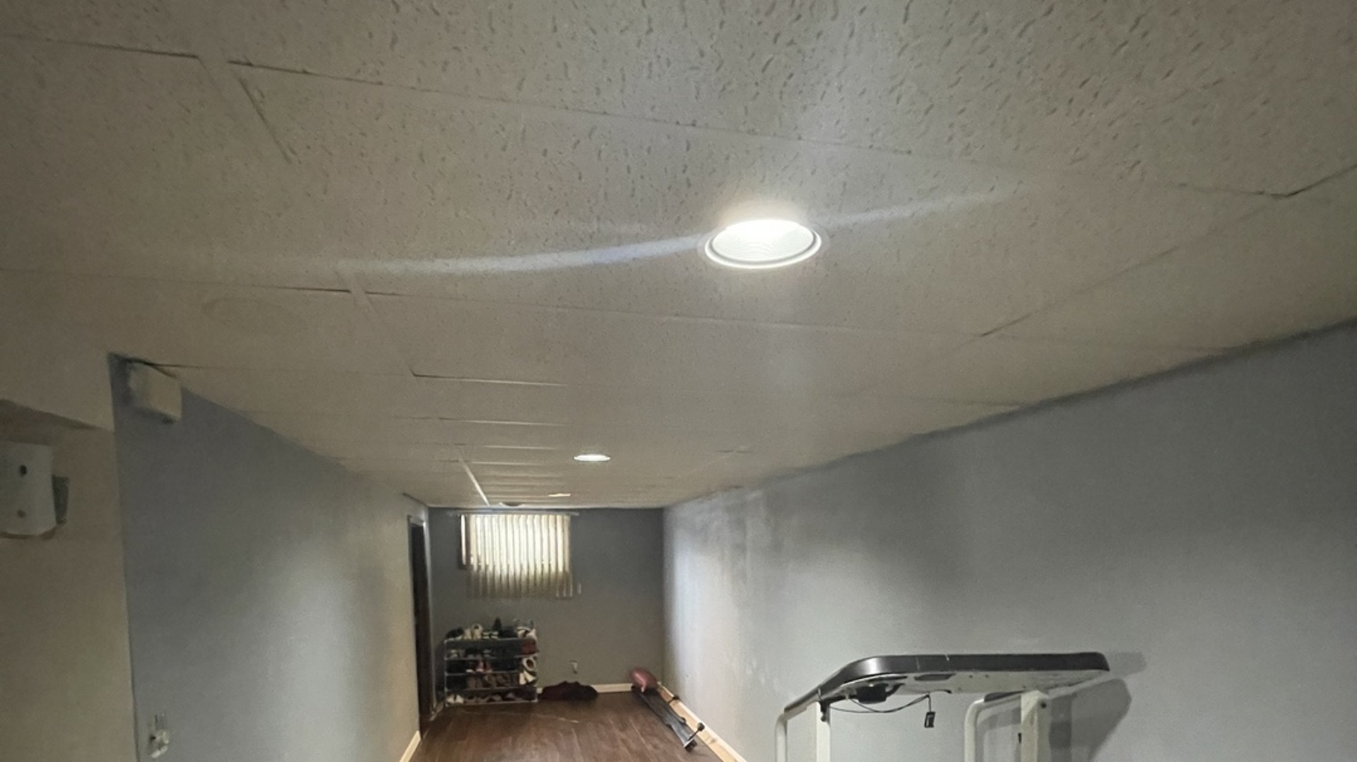 690 Renee Drive, South Elgin, IL 60177