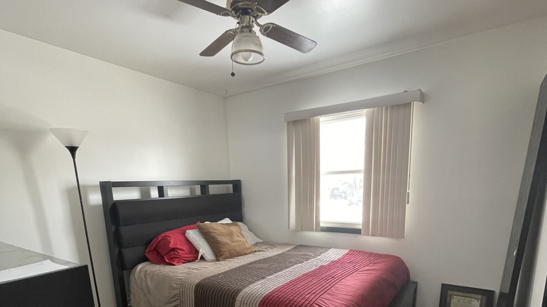 690 Renee Drive, South Elgin, IL 60177