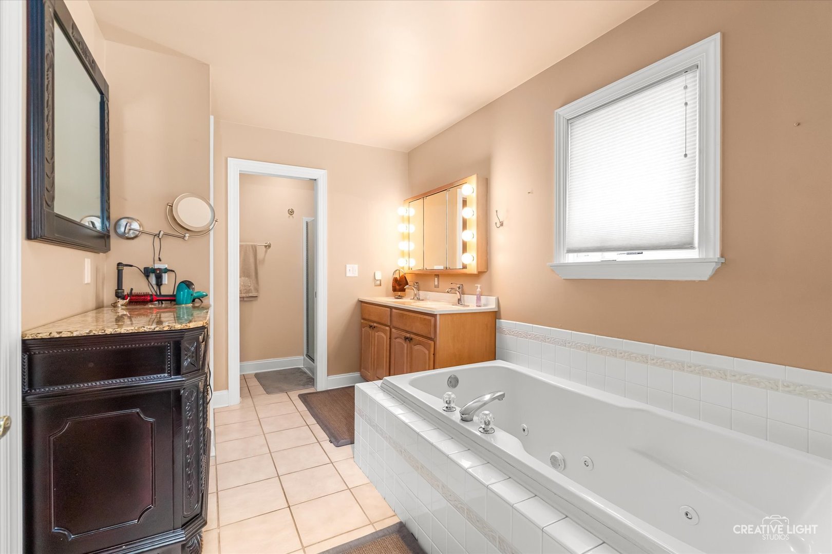 3160 Covered Bridge Lane, DeKalb, IL 60115