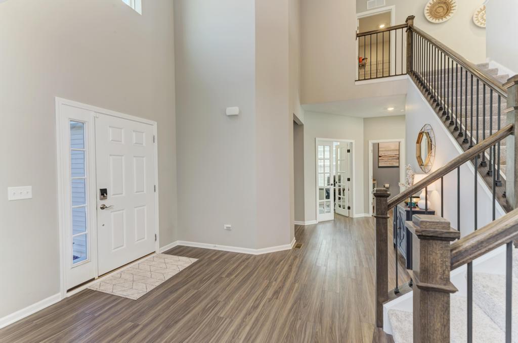 1189 Marlisle Drive, Hampshire, IL 60140