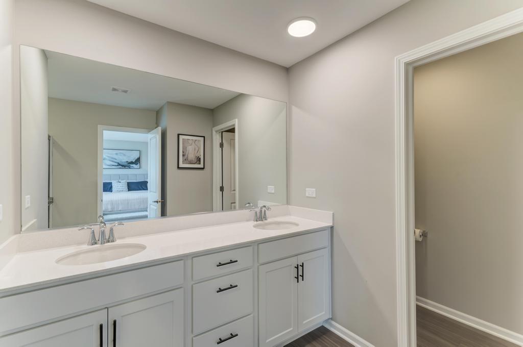 1189 Marlisle Drive, Hampshire, IL 60140