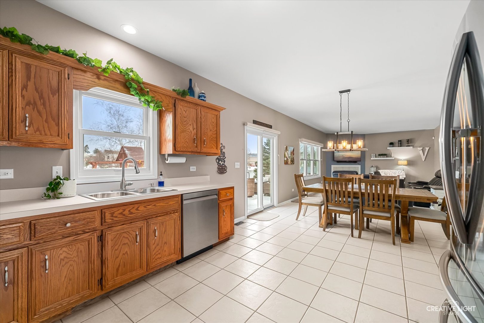 1811 Brockway Pond Court, Joliet, IL 60431