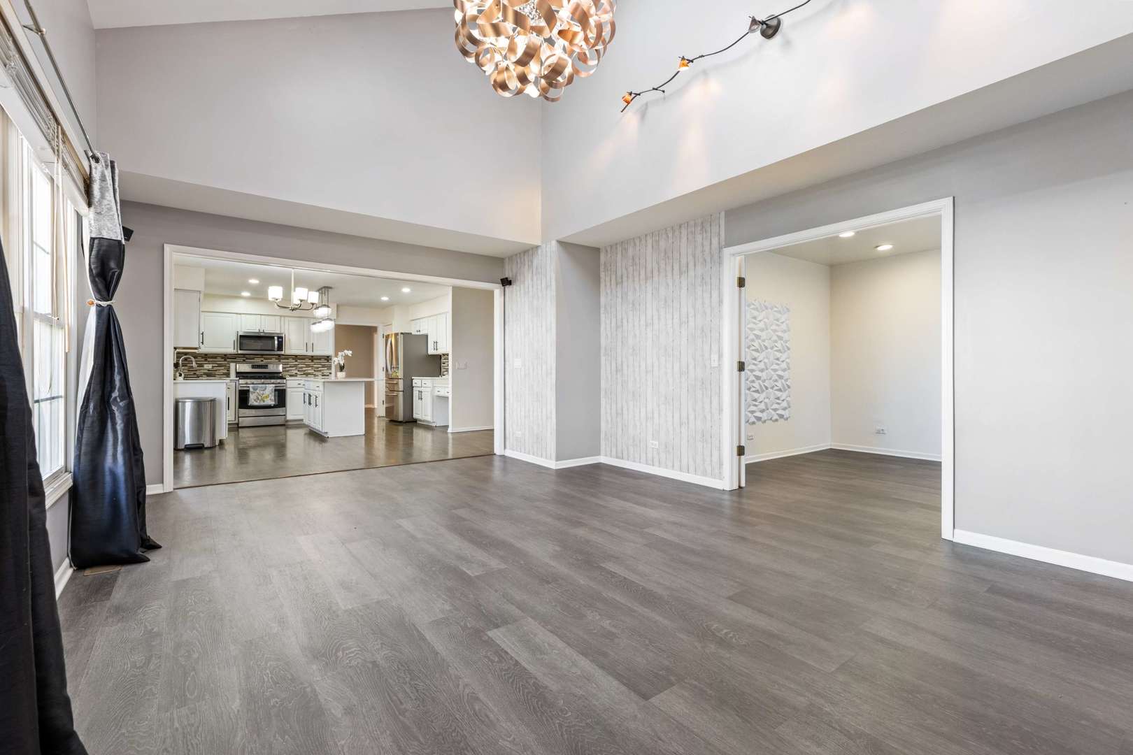 3730 Baybrook Drive, Aurora, IL 60504