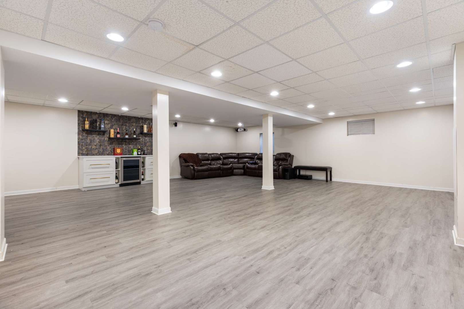 3730 Baybrook Drive, Aurora, IL 60504