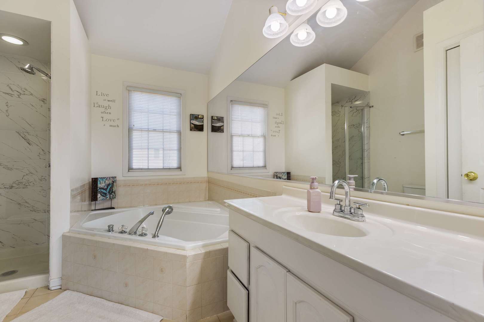 3730 Baybrook Drive, Aurora, IL 60504