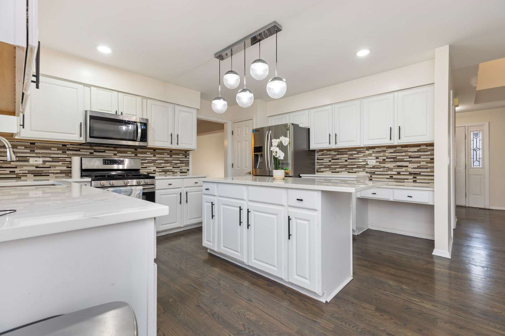 3730 Baybrook Drive, Aurora, IL 60504