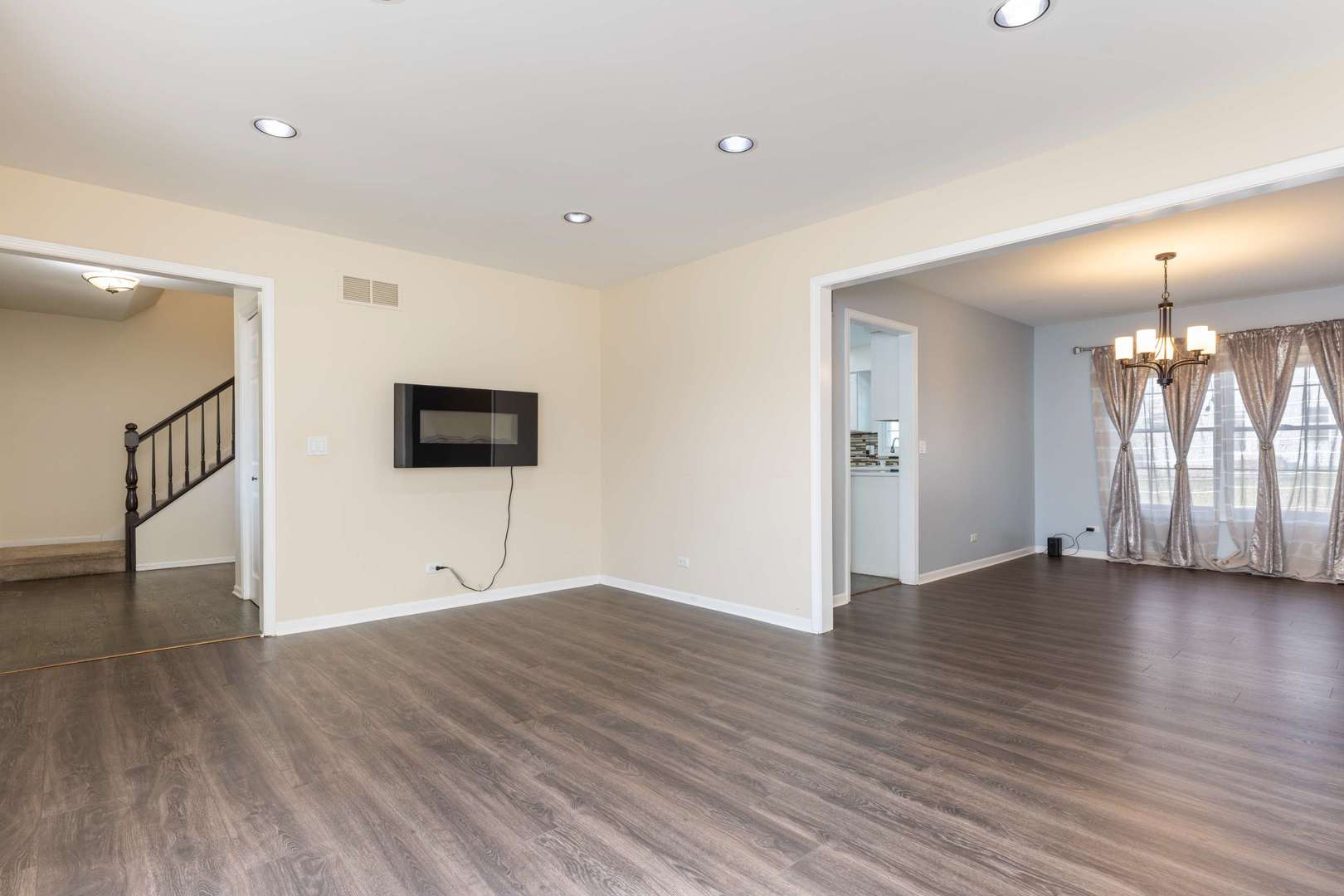 3730 Baybrook Drive, Aurora, IL 60504