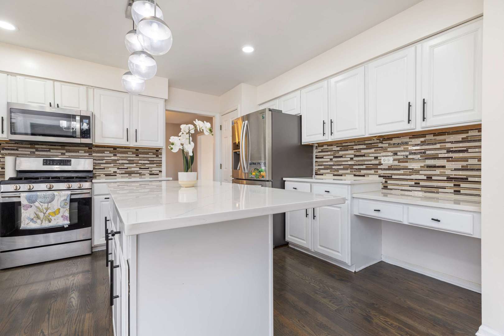 3730 Baybrook Drive, Aurora, IL 60504