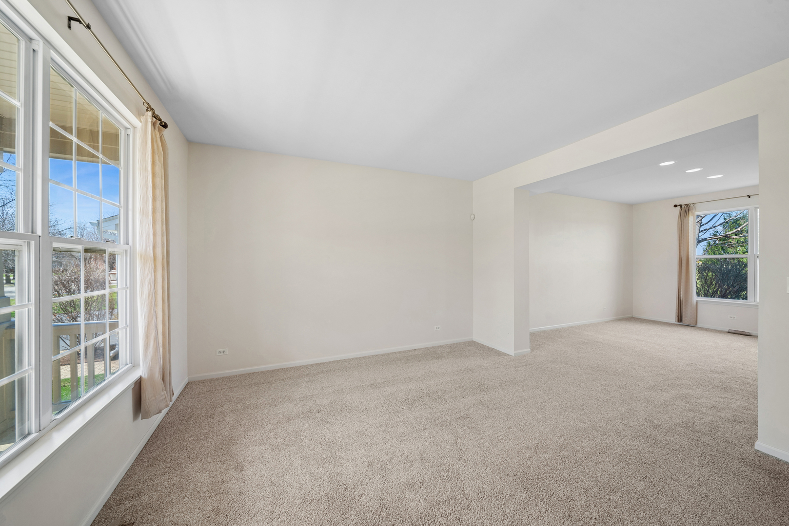 223 Ashcroft Lane, Oswego, IL 60543