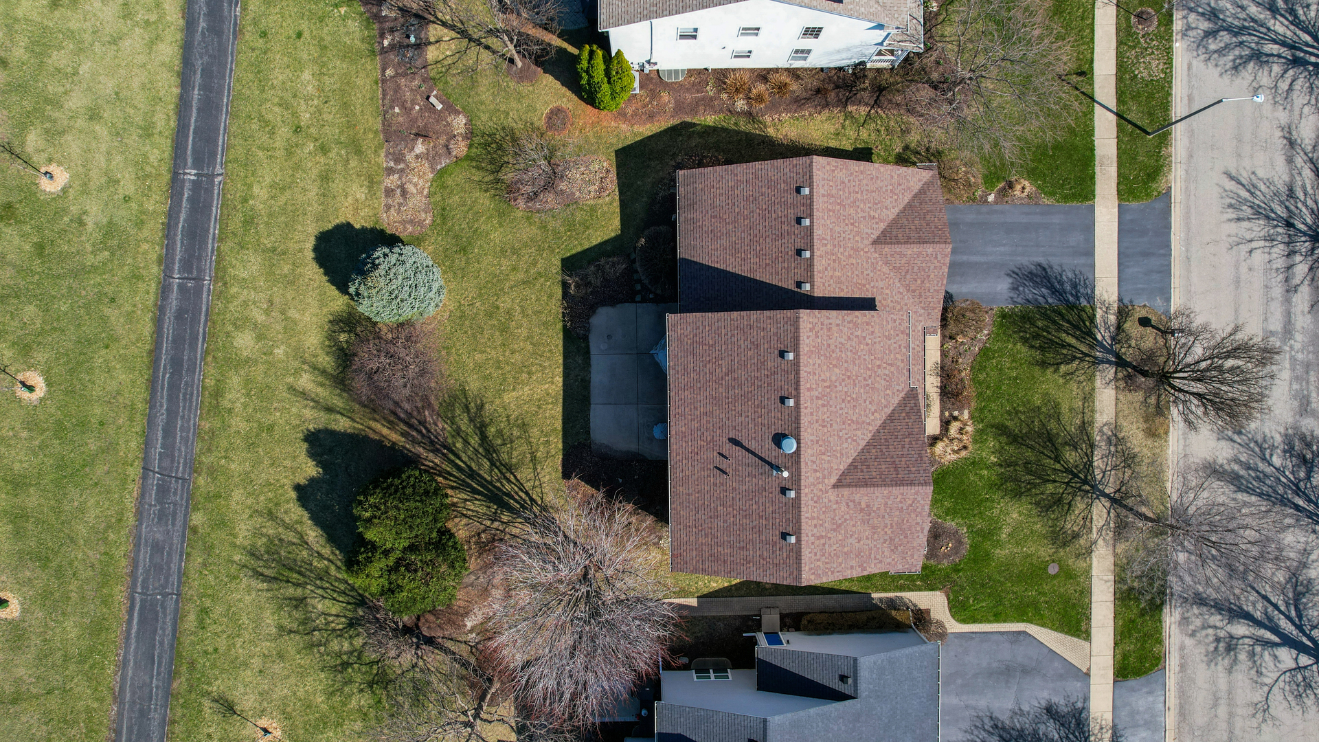 223 Ashcroft Lane, Oswego, IL 60543