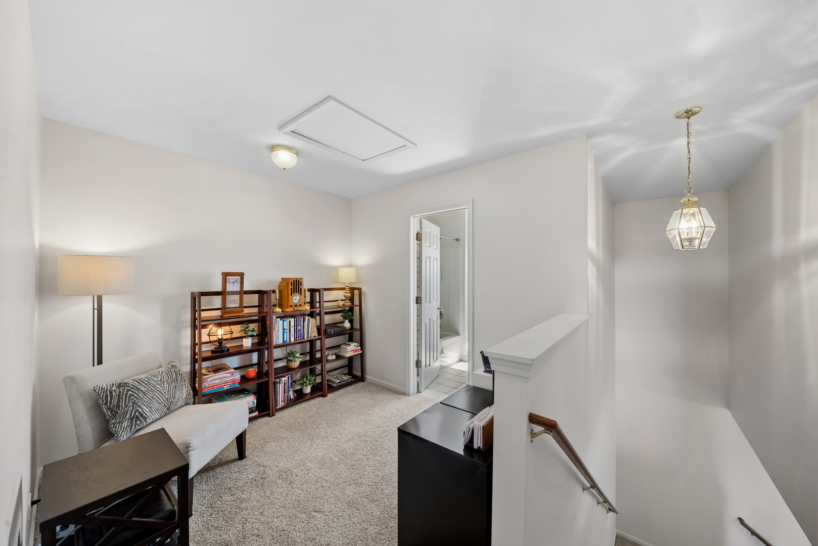 223 Ashcroft Lane, Oswego, IL 60543