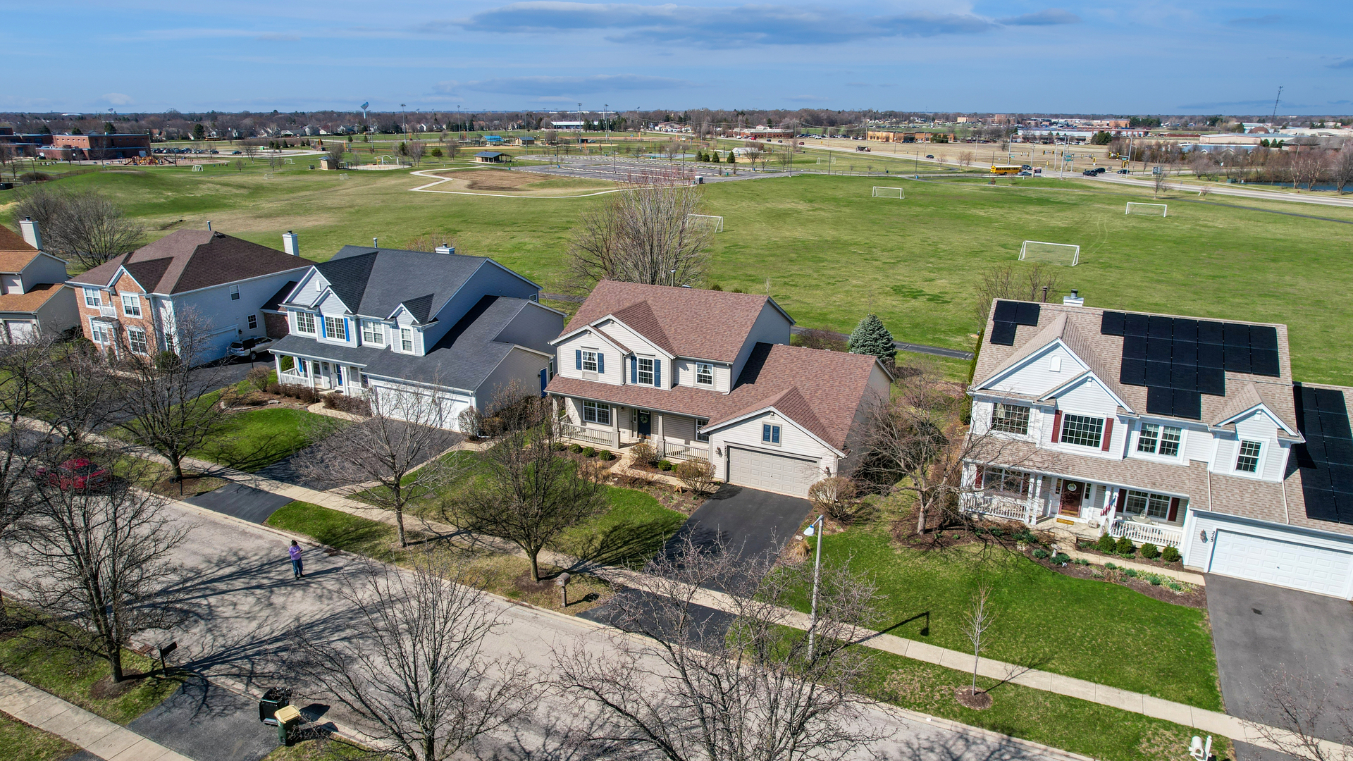 223 Ashcroft Lane, Oswego, IL 60543