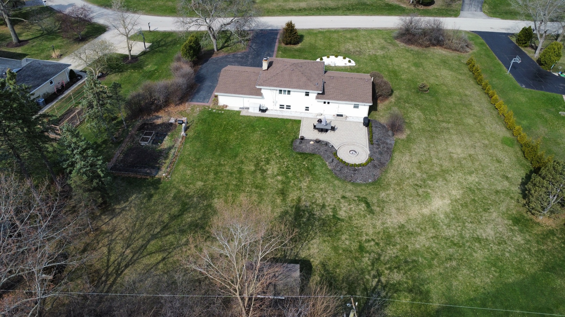 113 S Wedgewood Drive, Barrington, IL 60010