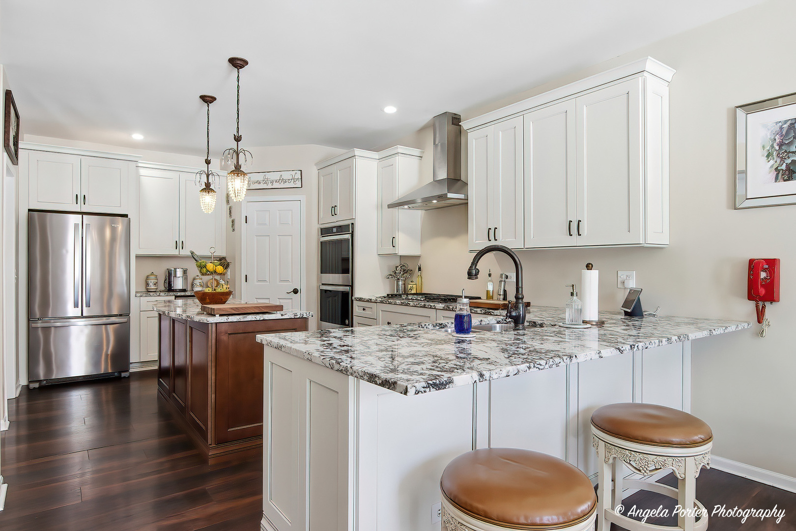 1906 Hillside Lane, McHenry, IL 60051