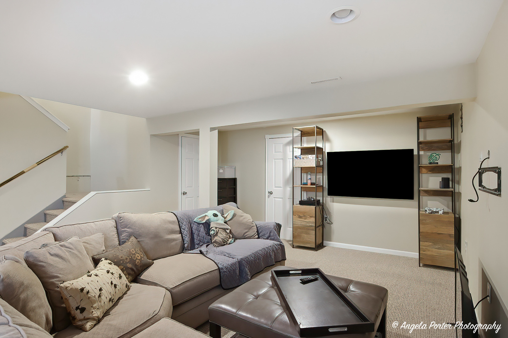 1906 Hillside Lane, McHenry, IL 60051