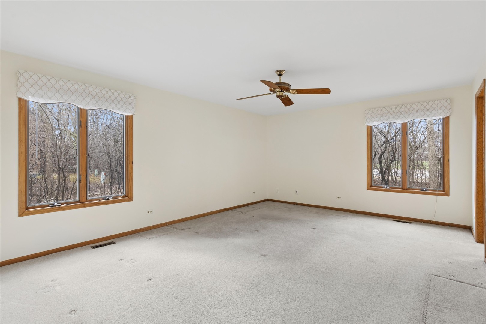 1125 Foxtail Court, Darien, IL 60561