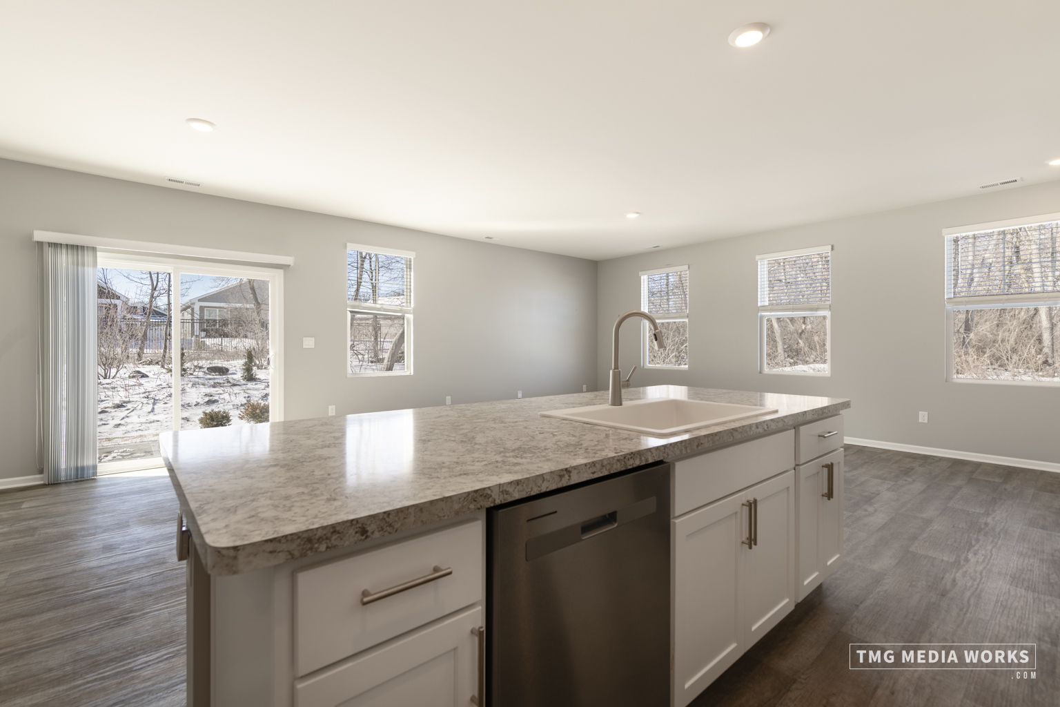 1175 Sonoma Court, Pingree Grove, IL 60140