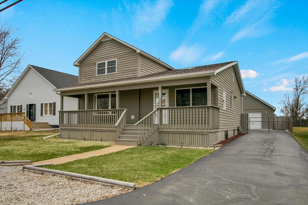 6393 Chicago Road, Yorkville, IL 60560