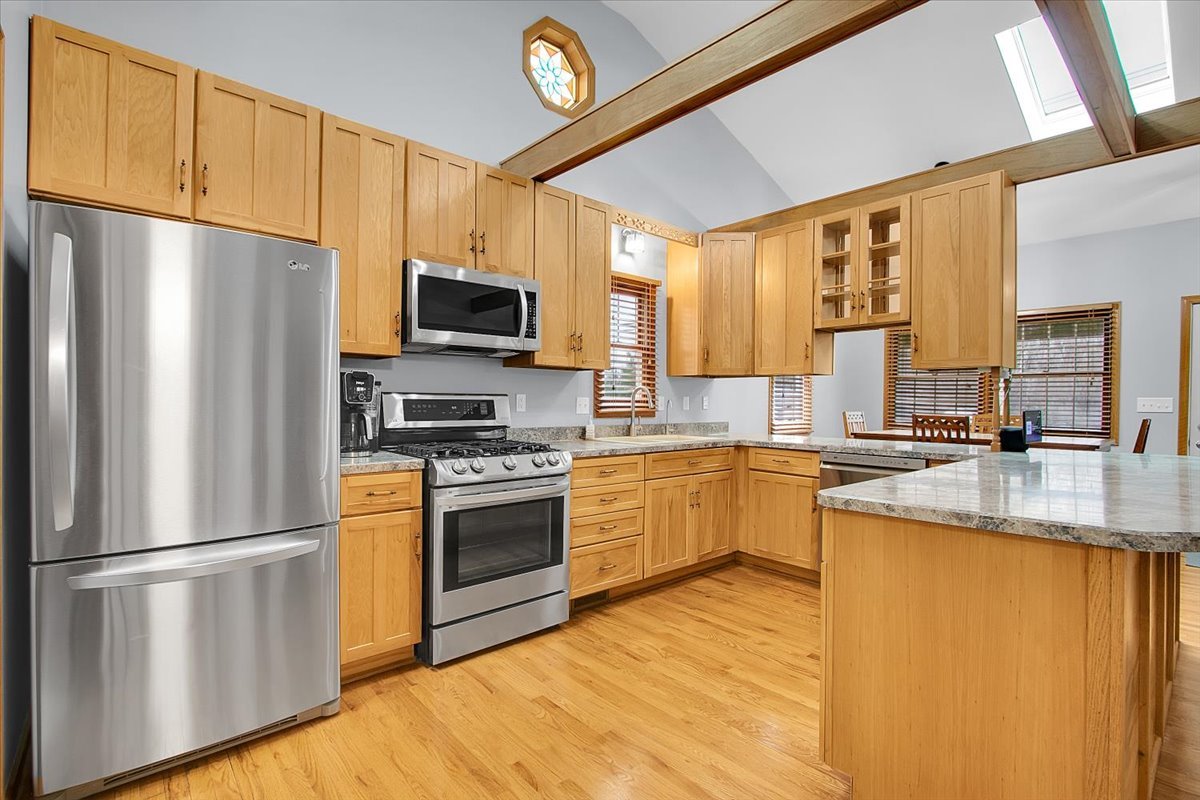 6393 Chicago Road, Yorkville, IL 60560