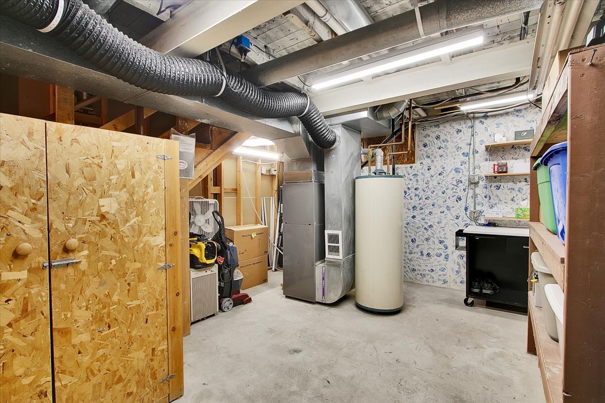 6393 Chicago Road, Yorkville, IL 60560