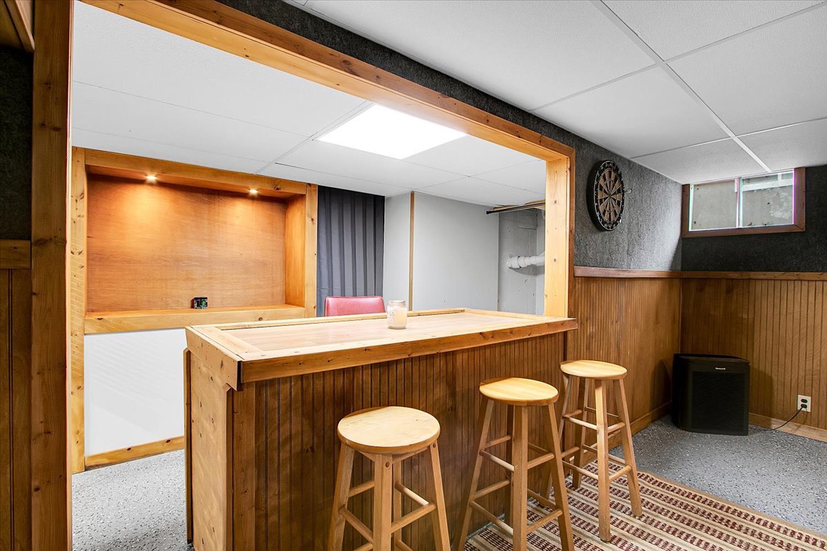 6393 Chicago Road, Yorkville, IL 60560