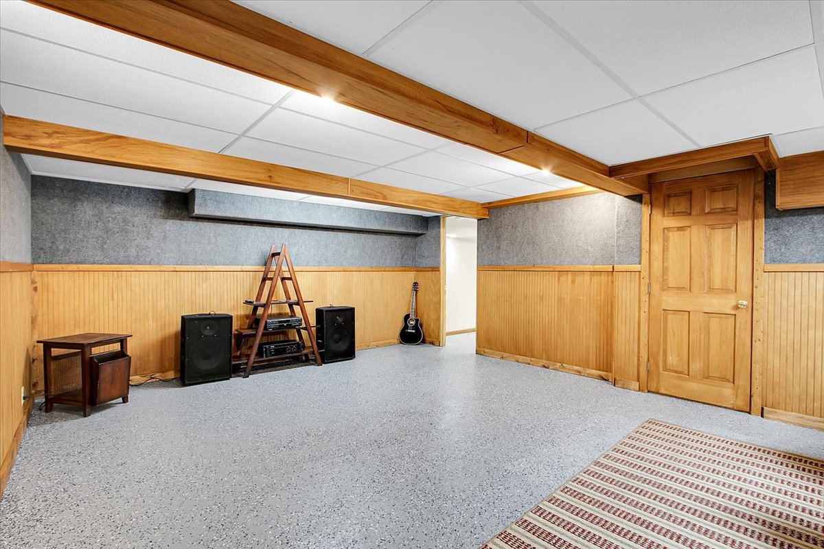 6393 Chicago Road, Yorkville, IL 60560