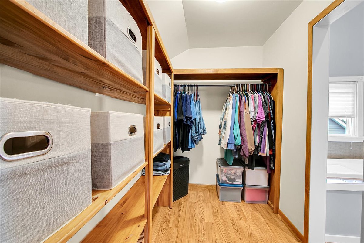 6393 Chicago Road, Yorkville, IL 60560