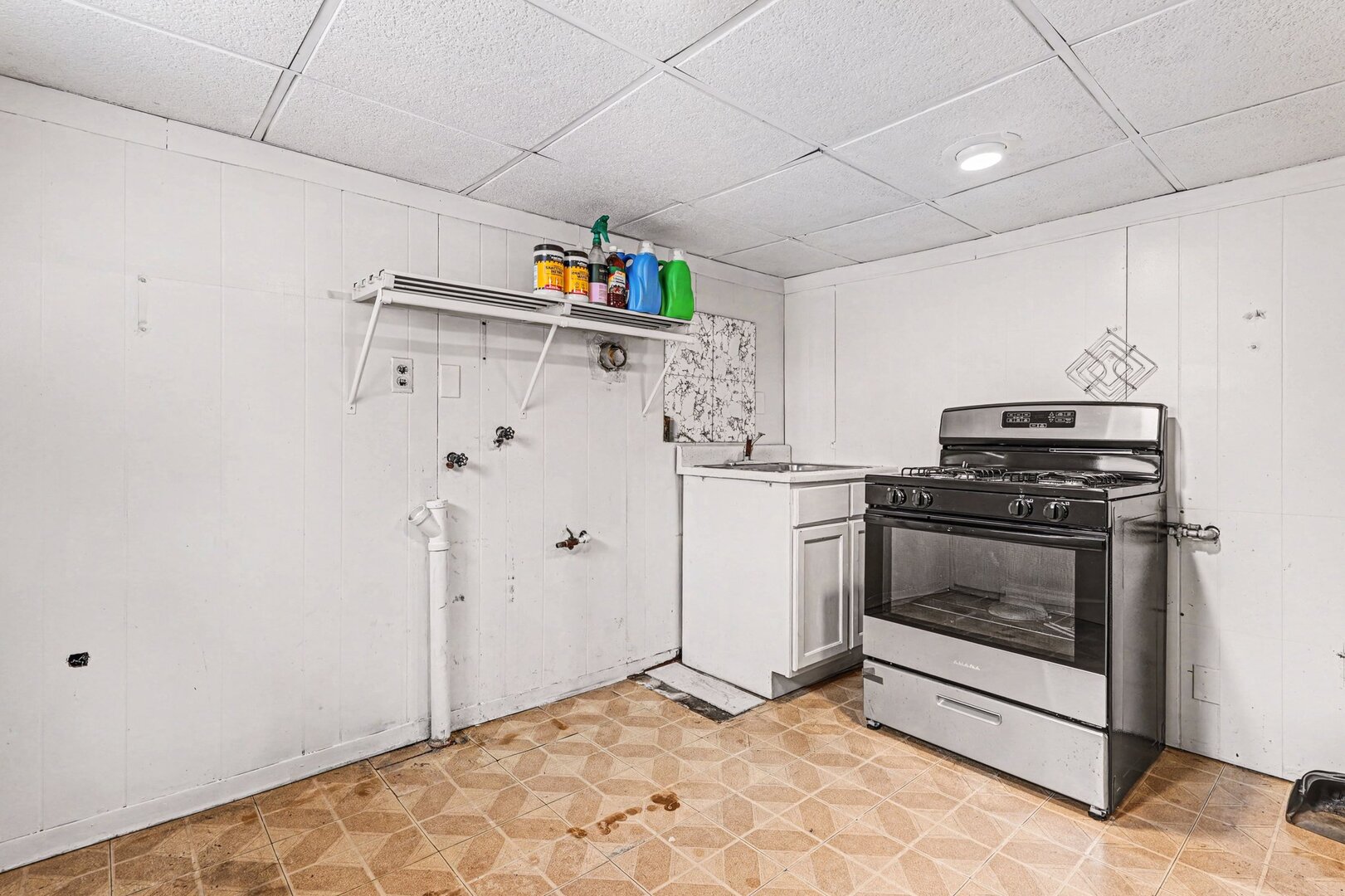 3230 W Pershing Road, Chicago, IL 60632