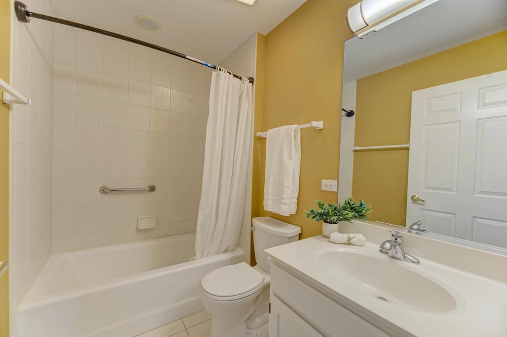 833 HAVENSHIRE Road #833, Naperville, IL 60565