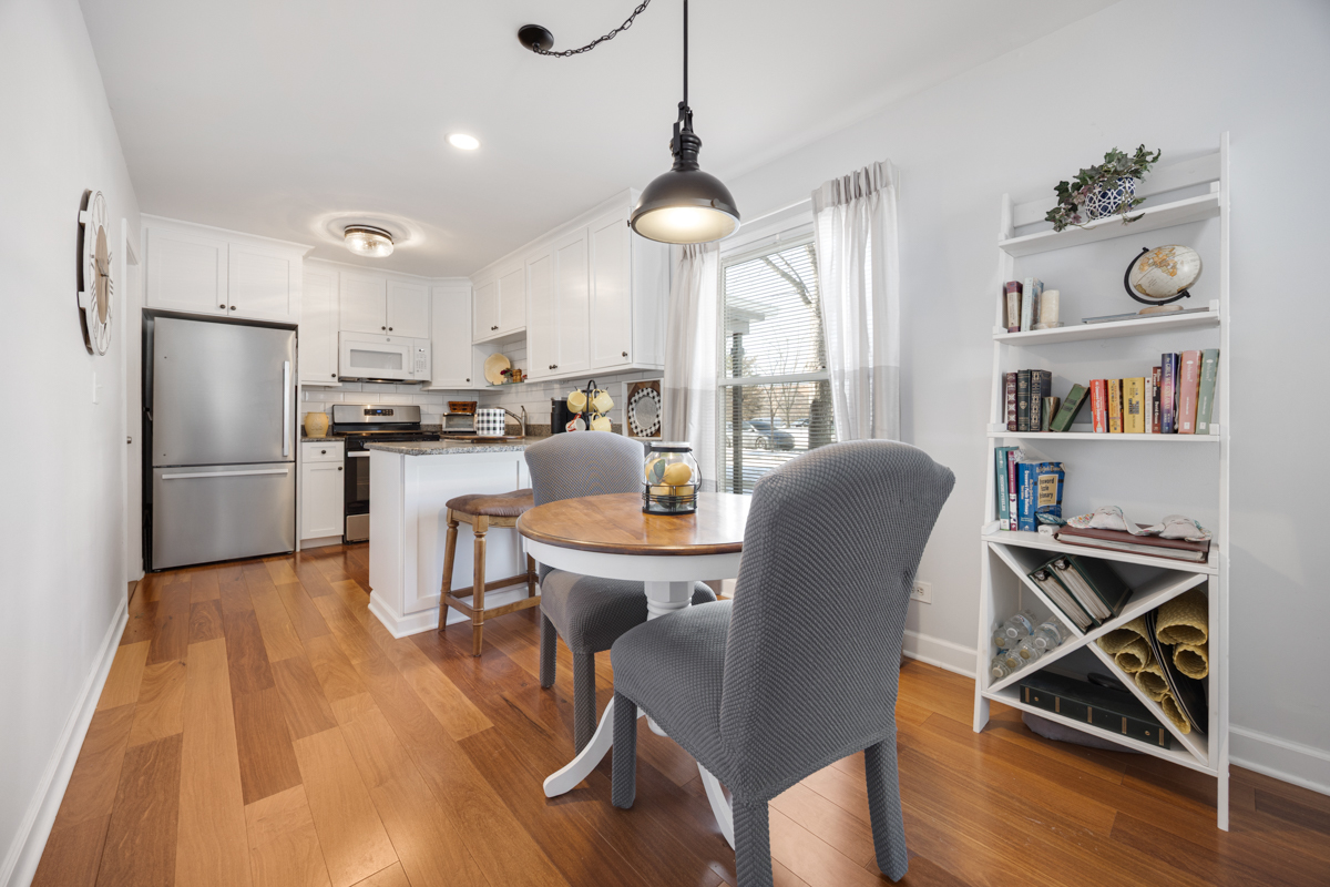 761 Wellington Avenue #761, Elk Grove Village, IL 60007