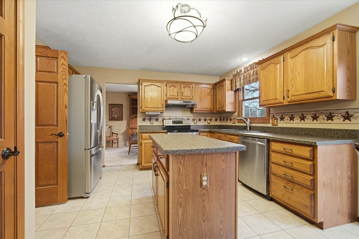 1209 Hanson Drive, Normal, IL 61761