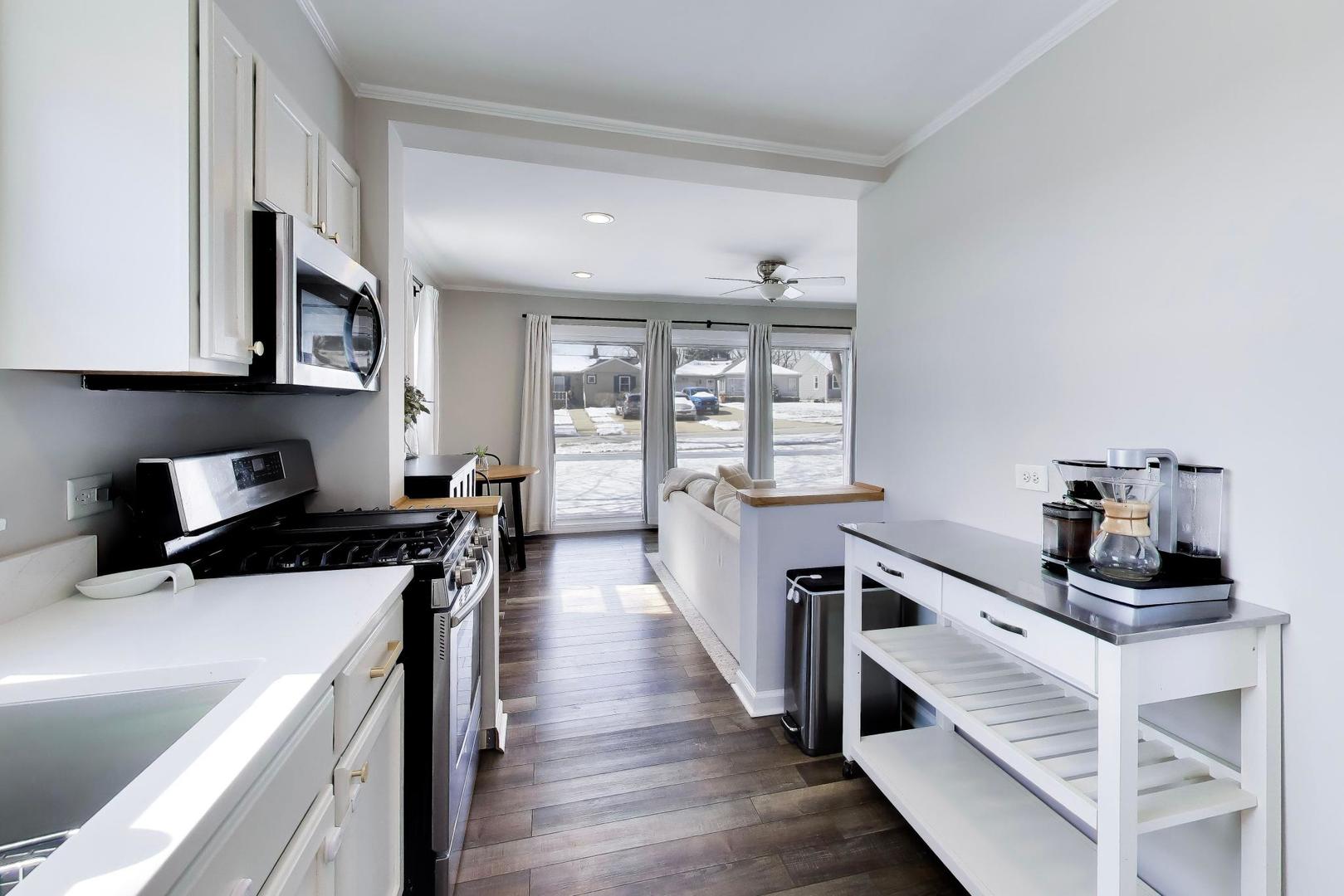 315 S Morgan Avenue, Wheaton, IL 60187