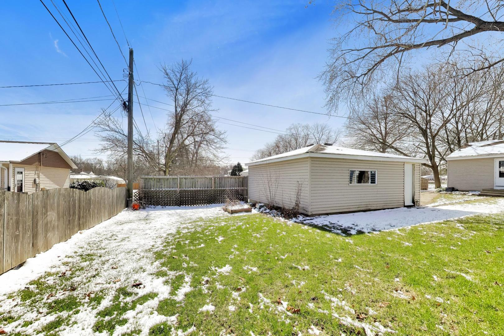 315 S Morgan Avenue, Wheaton, IL 60187