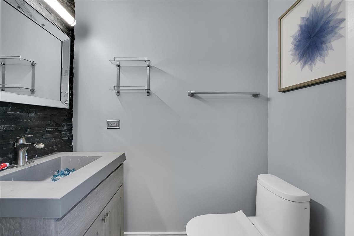 3033 E Hickory Lane, Crete, IL 60417