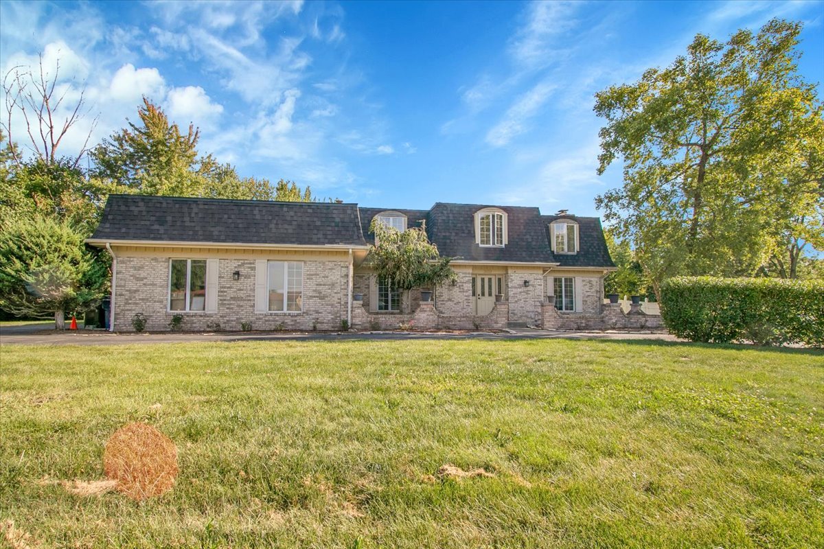 3033 E Hickory Lane, Crete, IL 60417