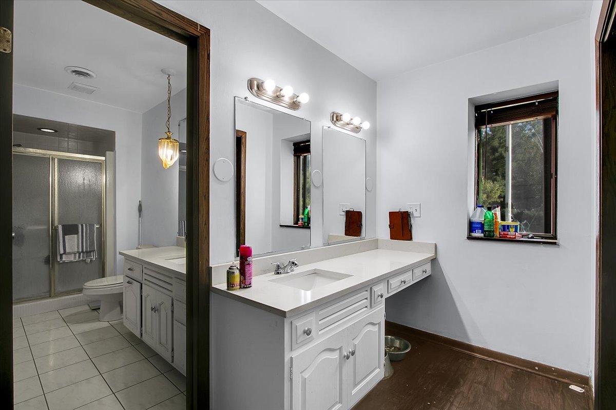 3033 E Hickory Lane, Crete, IL 60417