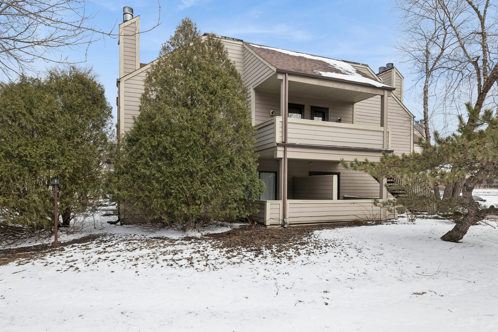 2930 Frontenac Street #207, North Chicago, IL 60064