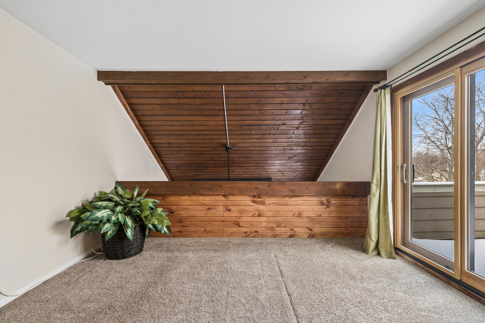 2930 Frontenac Street #207, North Chicago, IL 60064