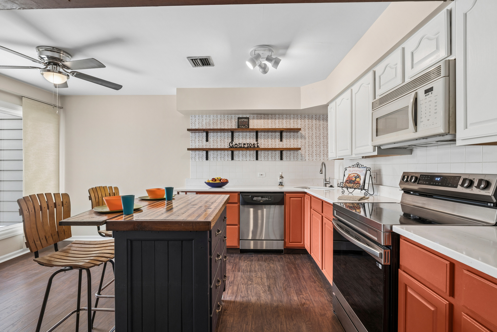 2930 Frontenac Street #207, North Chicago, IL 60064