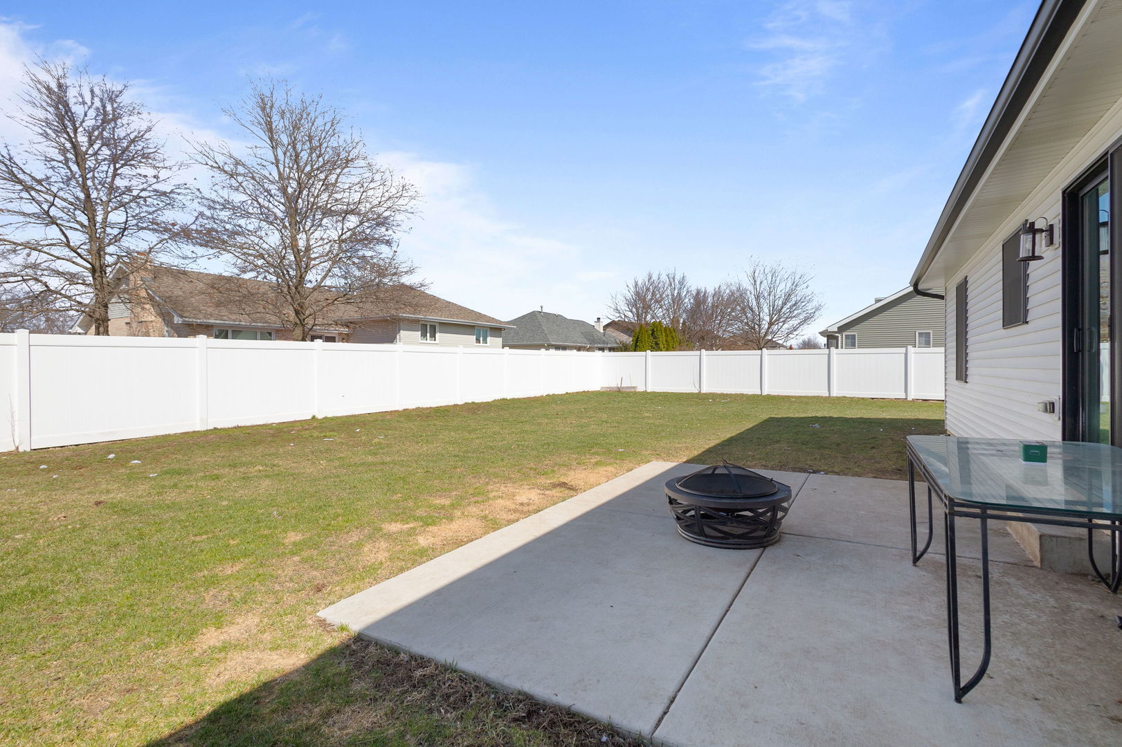 1059 Hummingbird Lane, Peotone, IL 60468