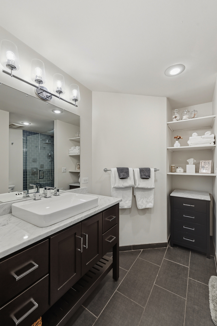 1760 N WELLS Street #2D, Chicago, IL 60614