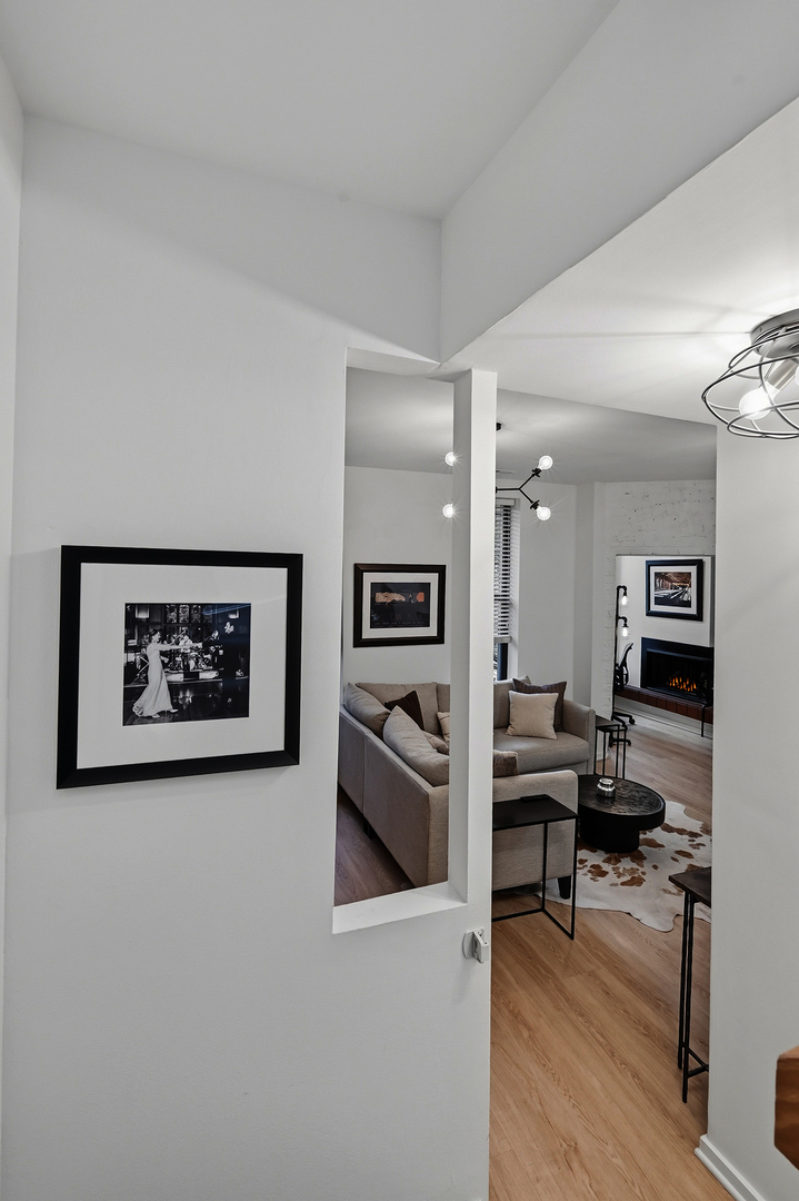 1760 N WELLS Street #2D, Chicago, IL 60614